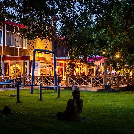 Hotel And Restaurant Van Saaze Kraggenburg Εξωτερικό φωτογραφία